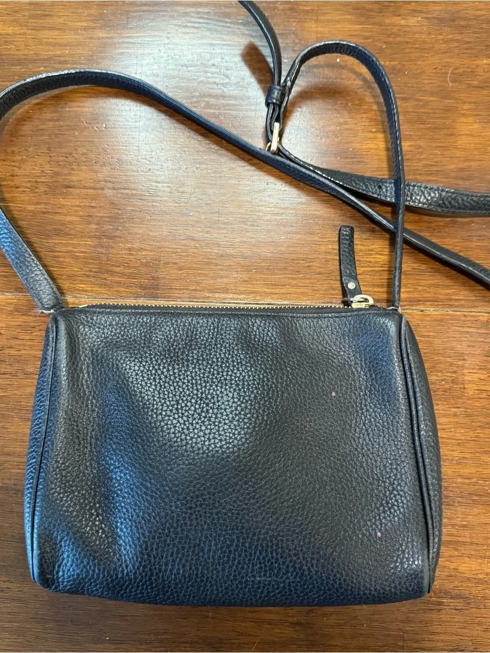 Kate Spade 8x6.5 Crossbody Bag Black Leather Zipper Pockets Adjustable Strap